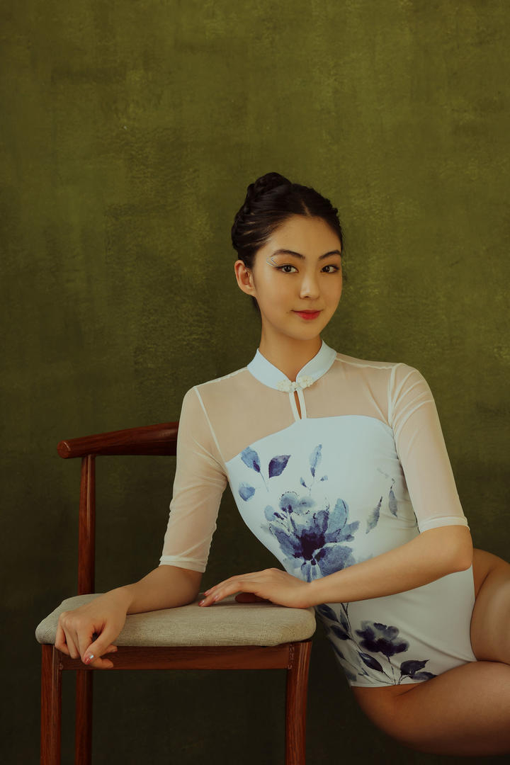 美女舞蹈生高清人体艺术摄影图片