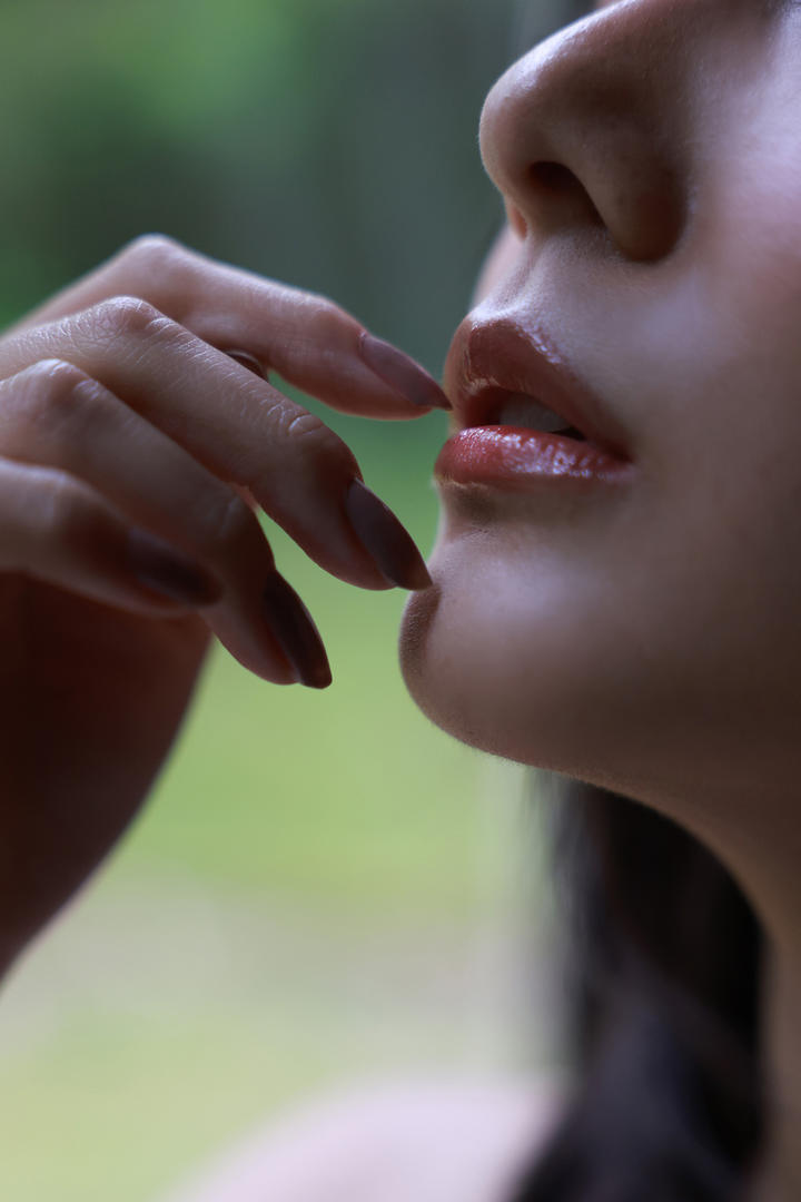 高清性感美女红唇图片