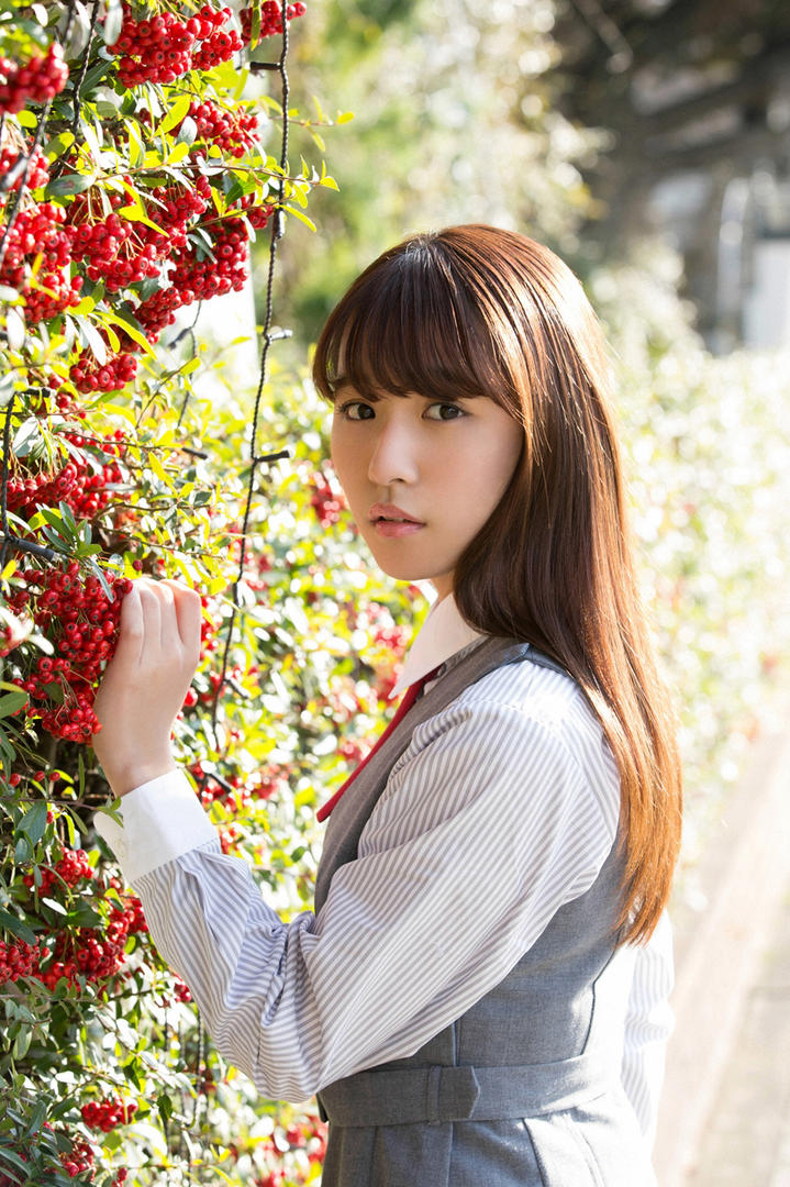 超高清日本清纯女生户外写真图片