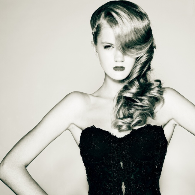 时尚欧美卷发发型图片