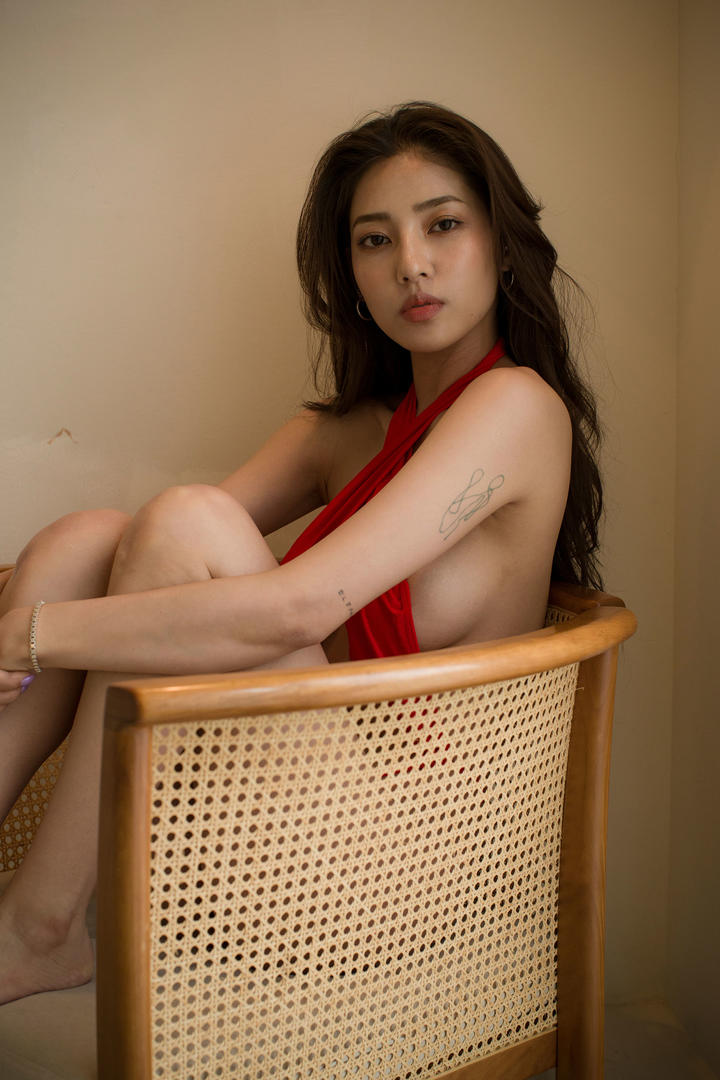 亚洲性感野模大尺度人体摄影写真图片