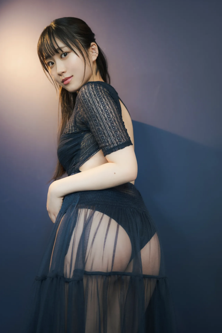 日本大屁股美女薄纱长裙147人体艺术摄影图片