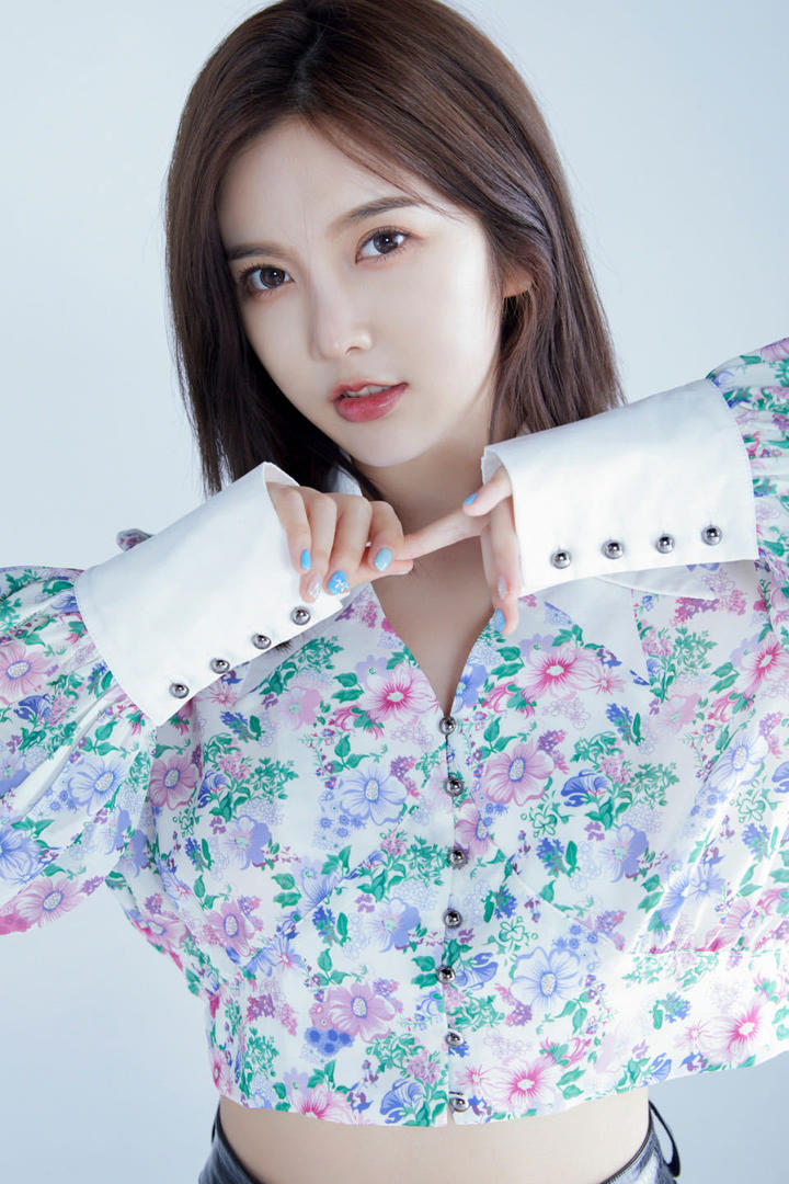 高清唯美极品美女写真图片