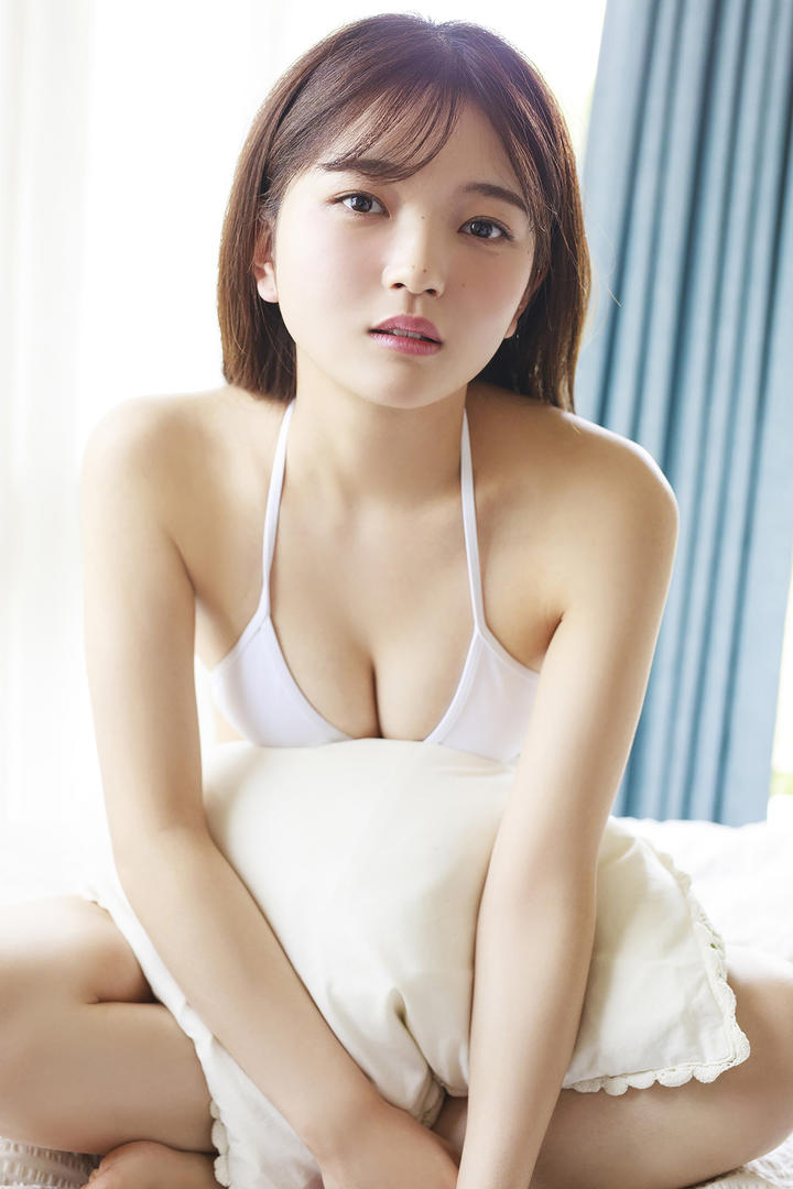 「gogo人体艺术」日本吊带内衣少女私房大片，每一帧都是视觉盛宴！