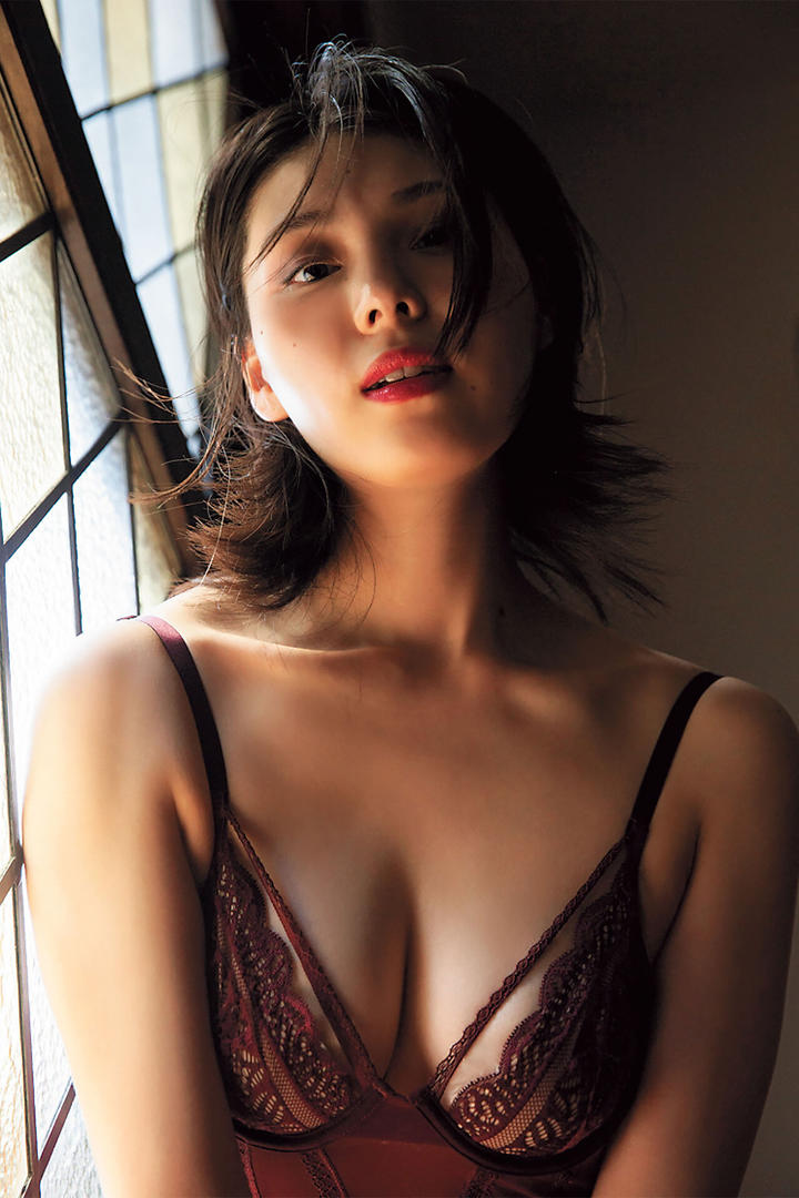 大胆内衣模特图片