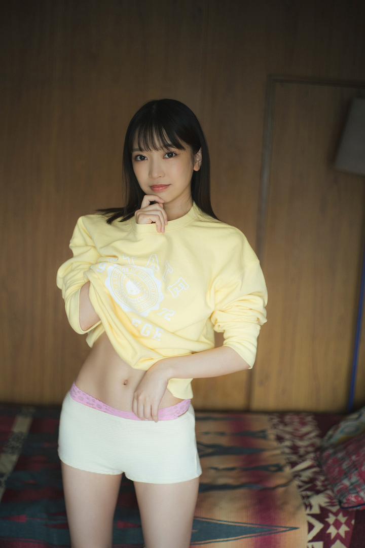 清纯日本粉嫩美女AV天然素人写真在线看