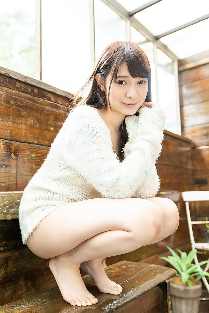 gogo亚洲美女高清大图