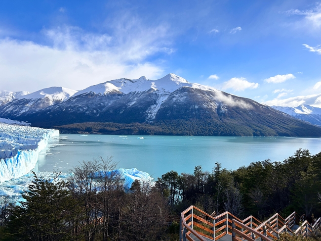 冬季阿根廷雪山冰川风光摄影图片