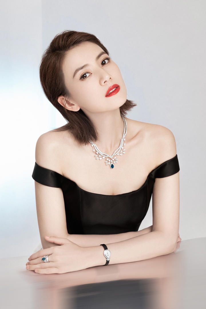 时尚漂亮的气质美女明星高圆圆写真大图
