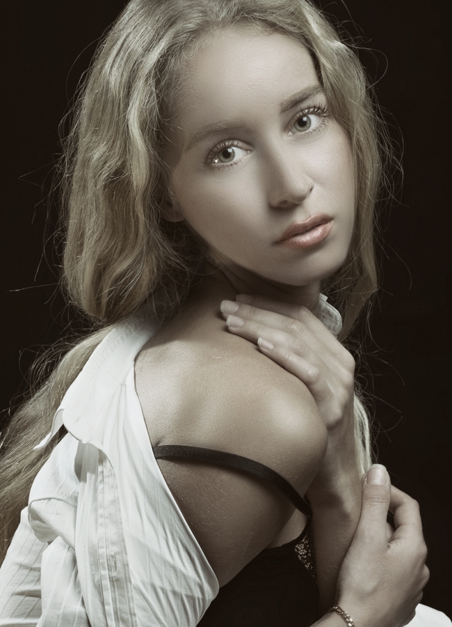 欧美性感gogo人体艺术内衣美女图片