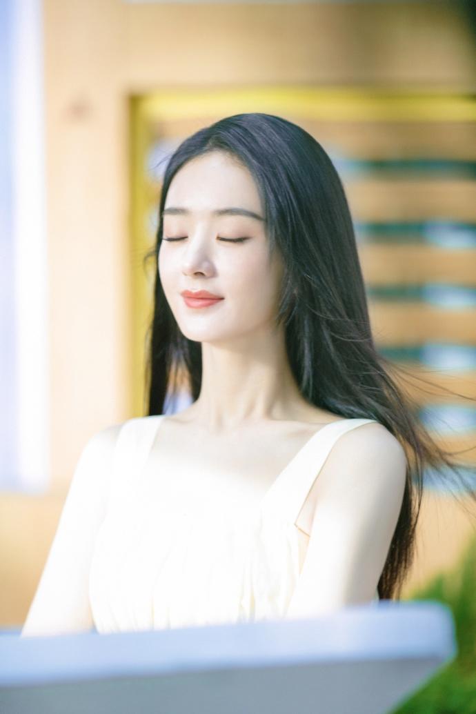 内地美女明星国民女神赵丽颖图片