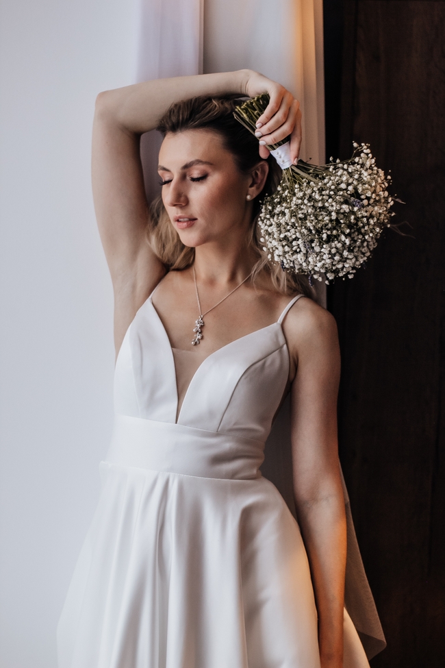 极致浪漫风格欧美美女婚纱图片