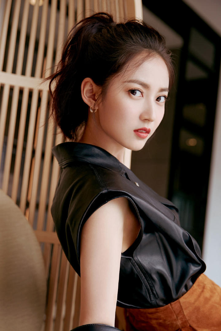 中国美女明星陈钰琪图片