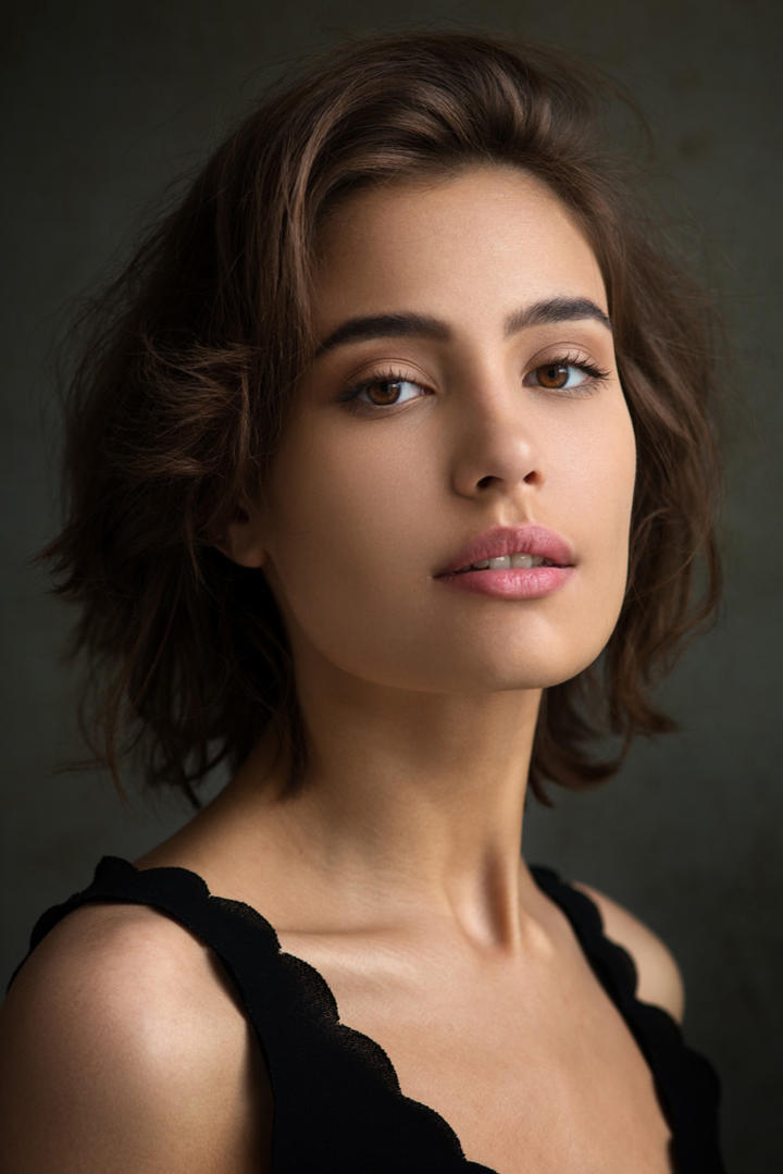 高清国外气质美女肖像摄影图片