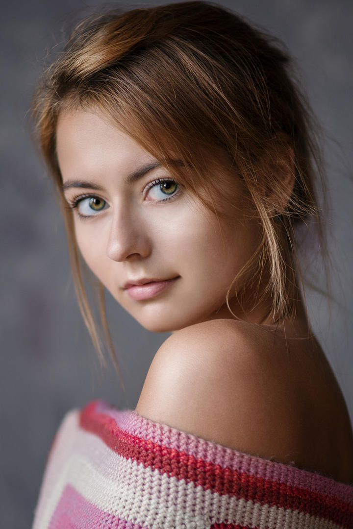 欧美美少女艺术写真图片