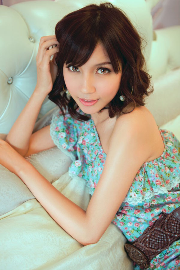 清甜靓妹惹人爱