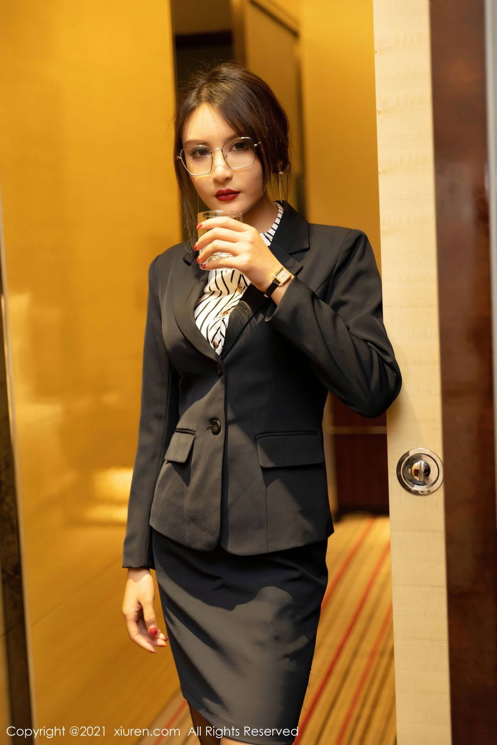 秀人网性感姐妹花Emily顾奈奈酱&周于希SandyJK制服系列写真