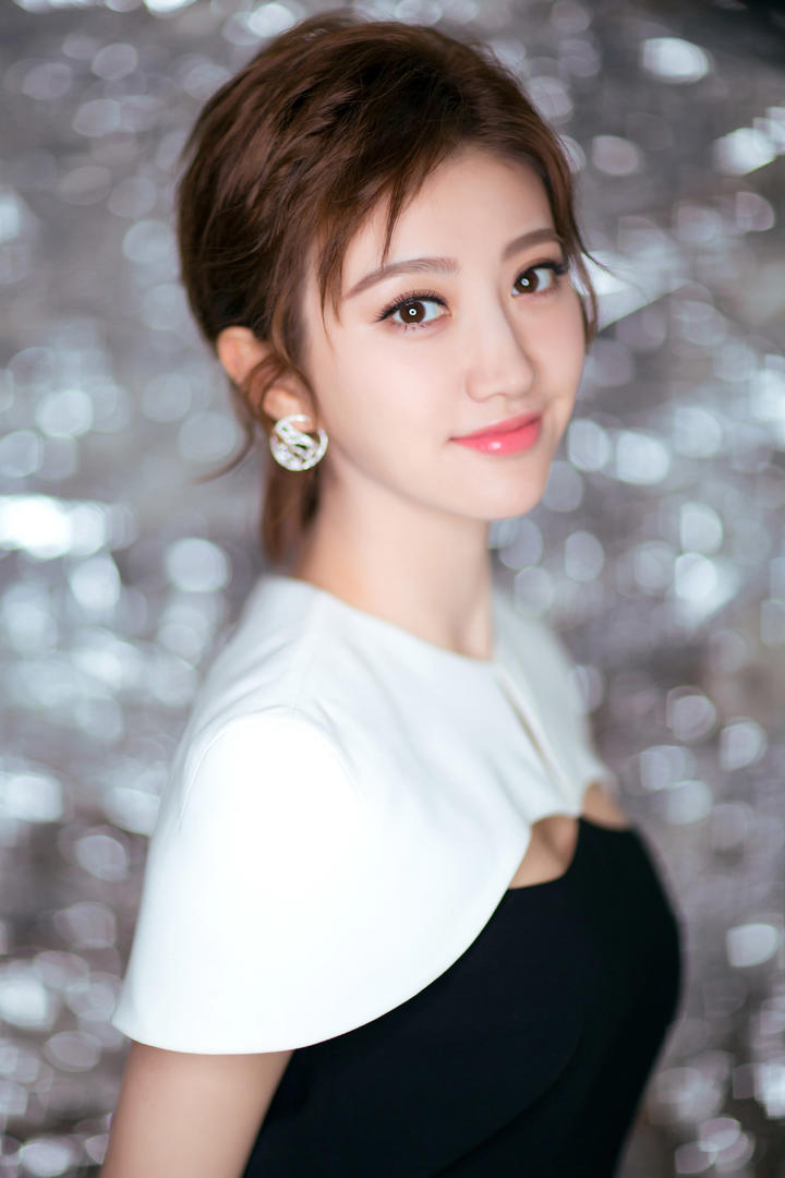 女明星景甜最新写真照片