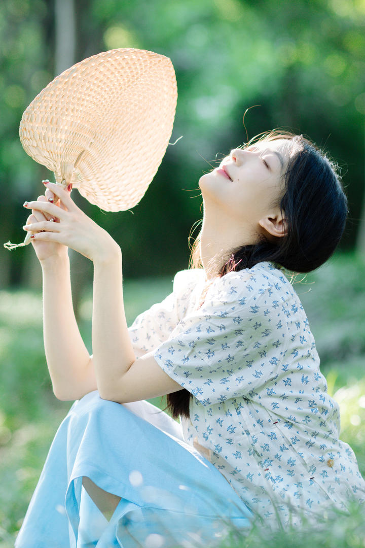 清纯美女壁纸高清大图