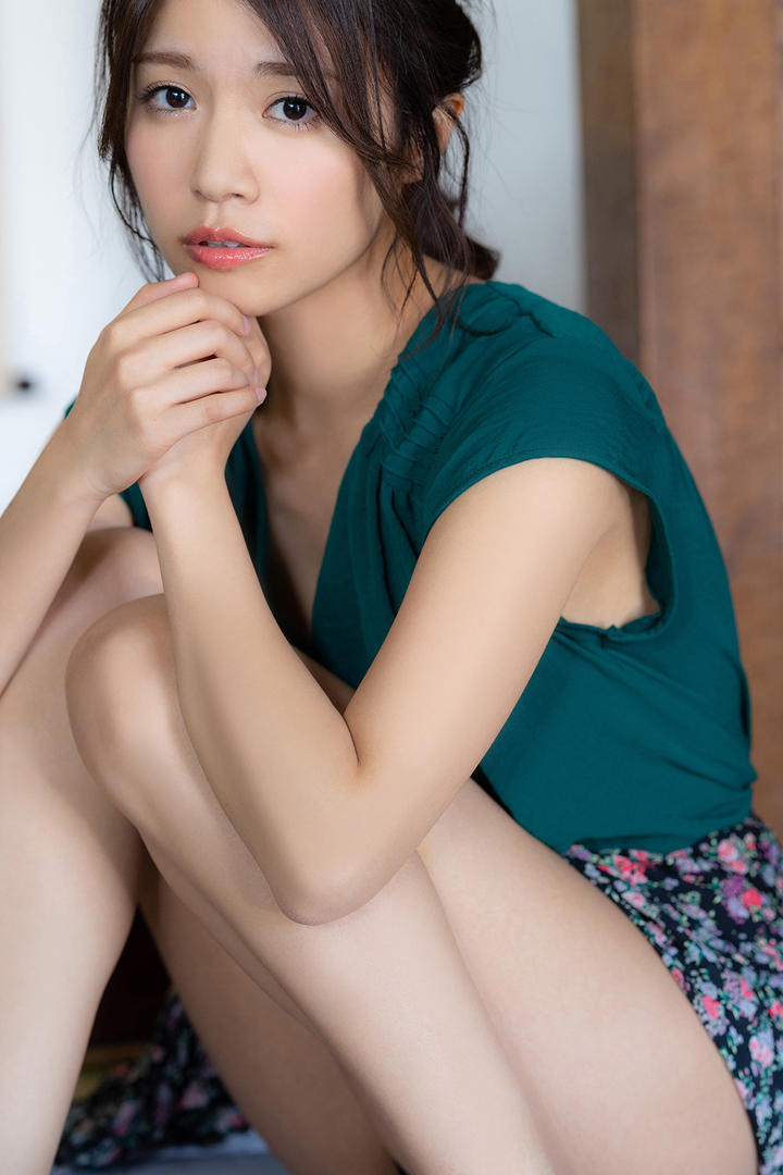 超高清日本漂亮的成熟美女图片