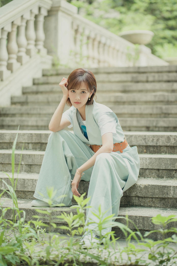国内高清女明星李一桐个人唯美小清新写真图片大全