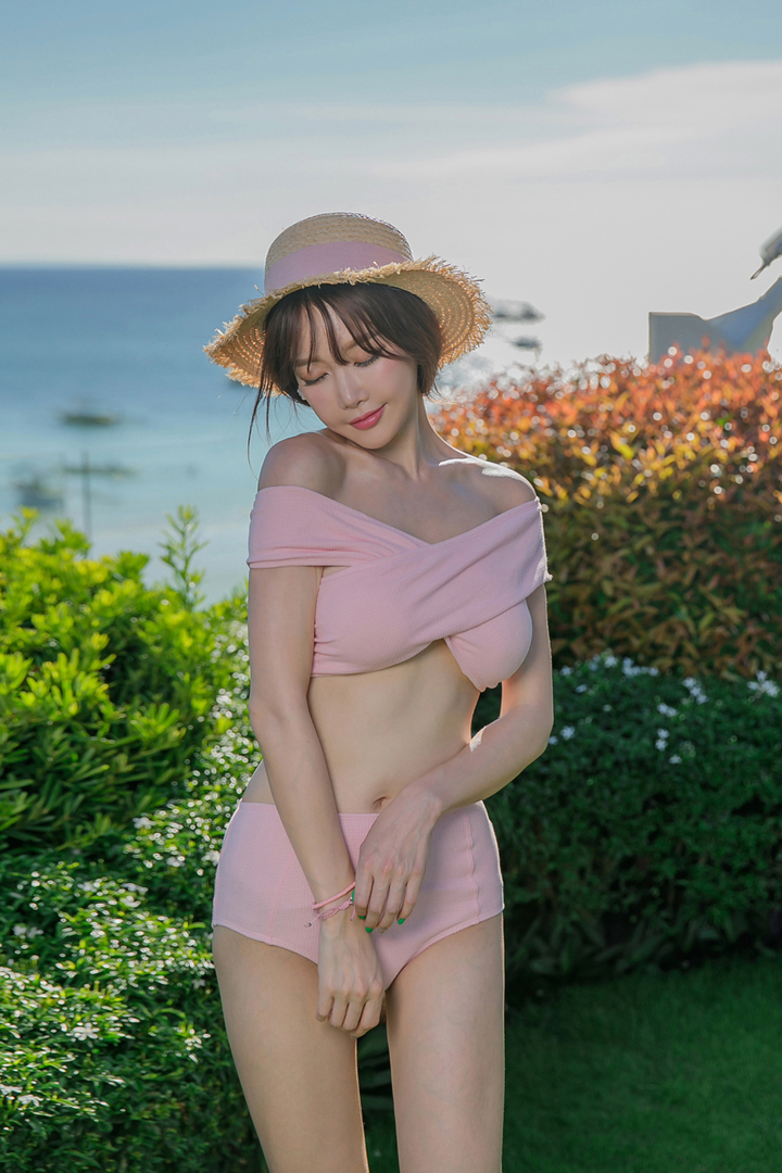 超清韩国美女模特尹爱智高清写真图片