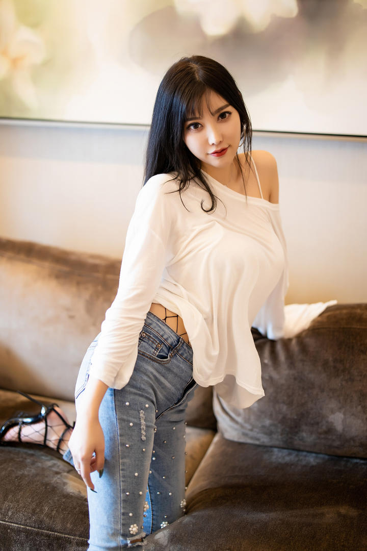 中国清纯美女杨晨晨写真图片