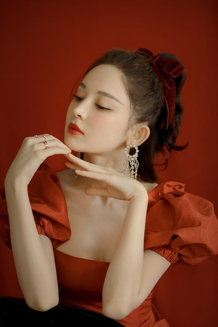 中国可爱美女明星古力娜扎高清壁纸图片大全