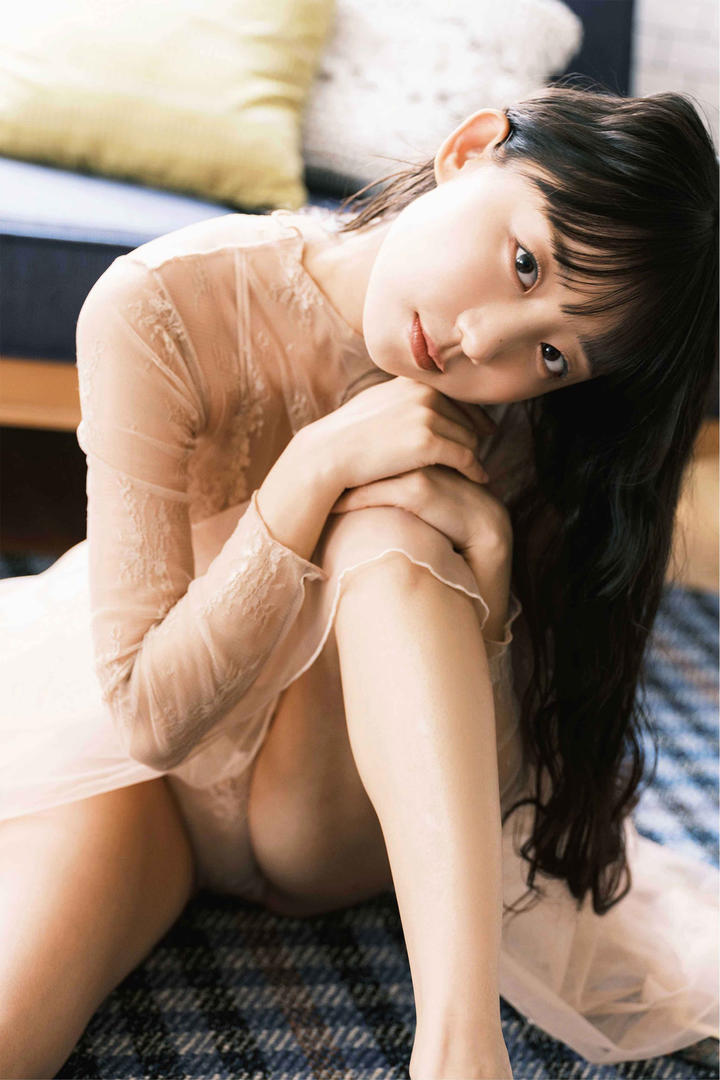 日本漂亮小美女147个人艺术照摄影写真图片