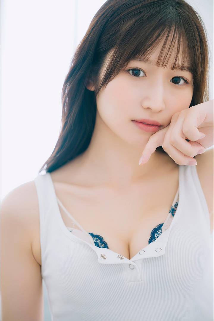 日本牛仔裤美女图片