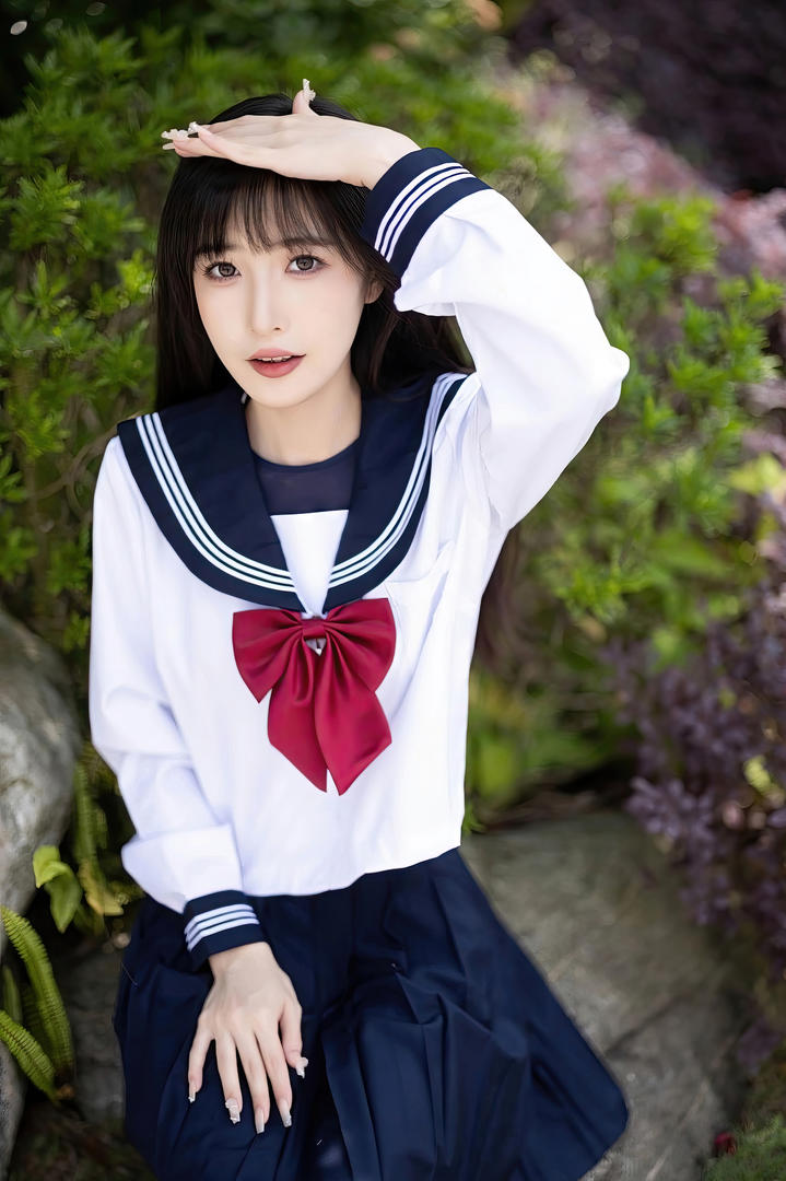 穿校服的清纯美女学妹林星阑户外摄影写真图片