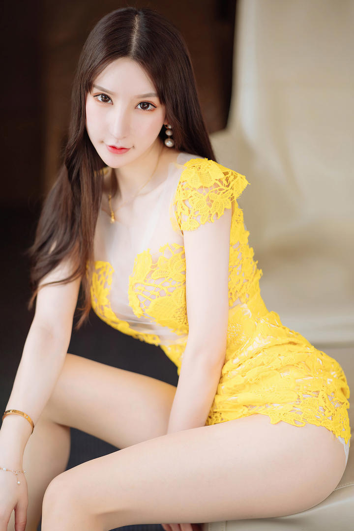 国模美女主播艺术写真高清大图