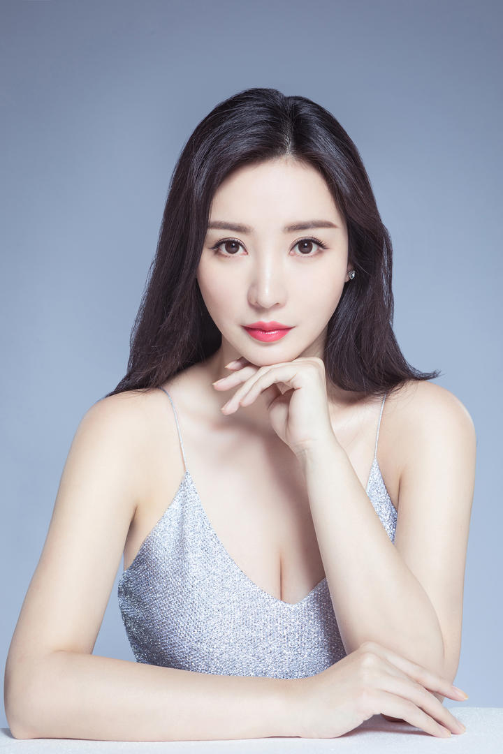 中国美女明星柳岩写真大国