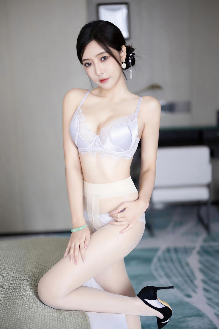 名媛网性感女神王馨瑶大胆内衣写真图片大全