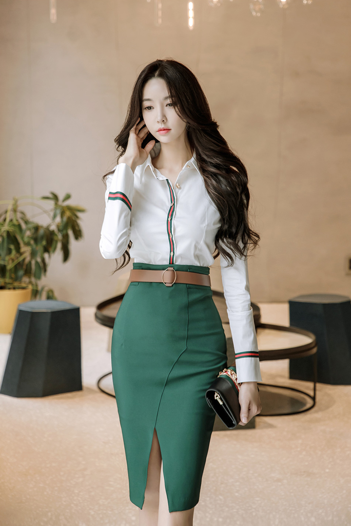 时尚的韩国美女明星朴秀妍写真