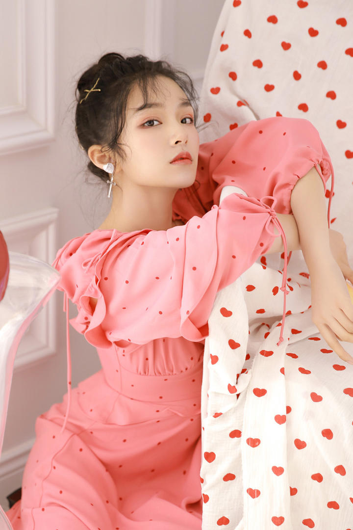 清纯气质美女写真图片