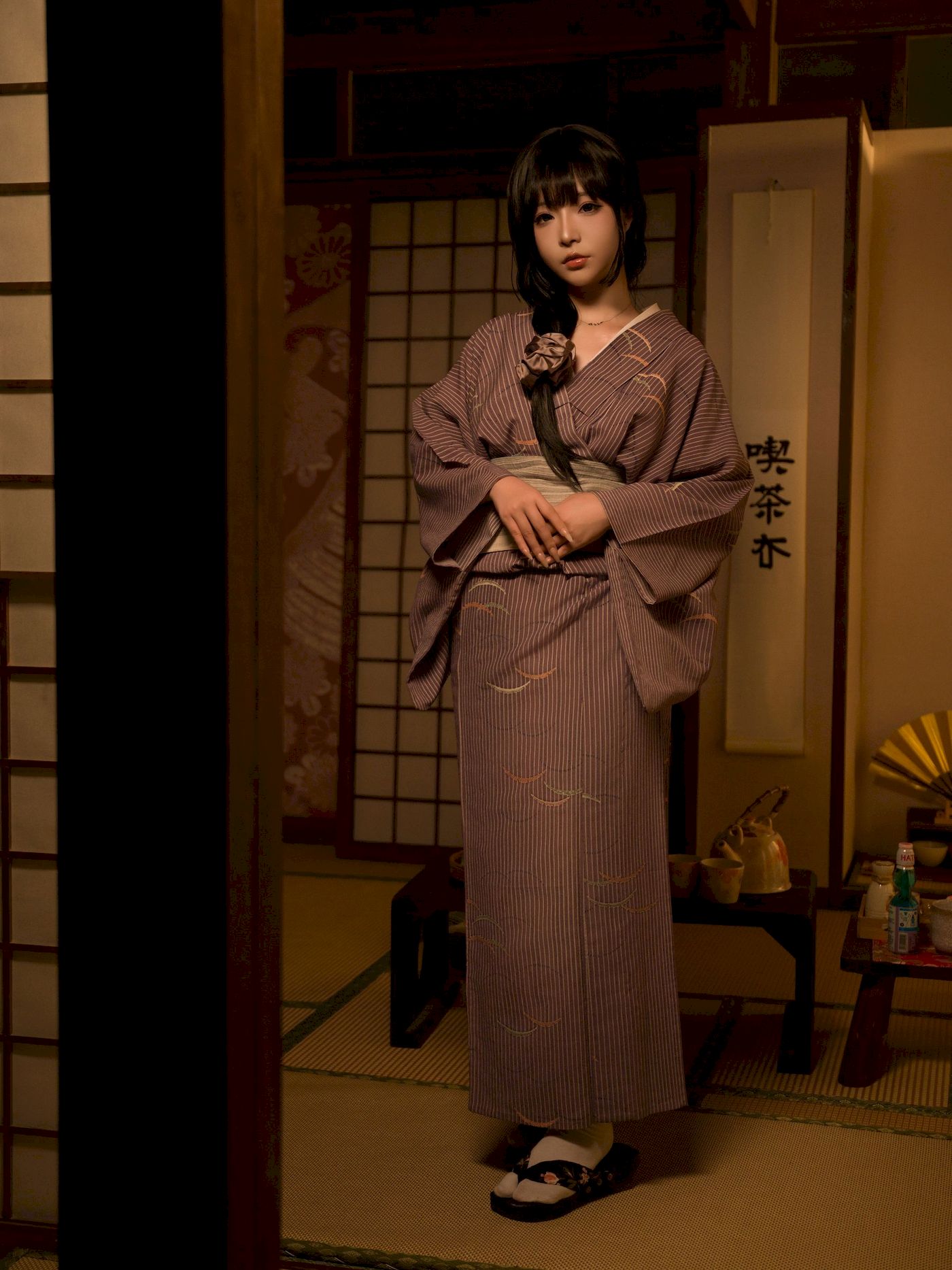 清纯少女yuuhui玉汇深色和服独居的寡姐主题写真