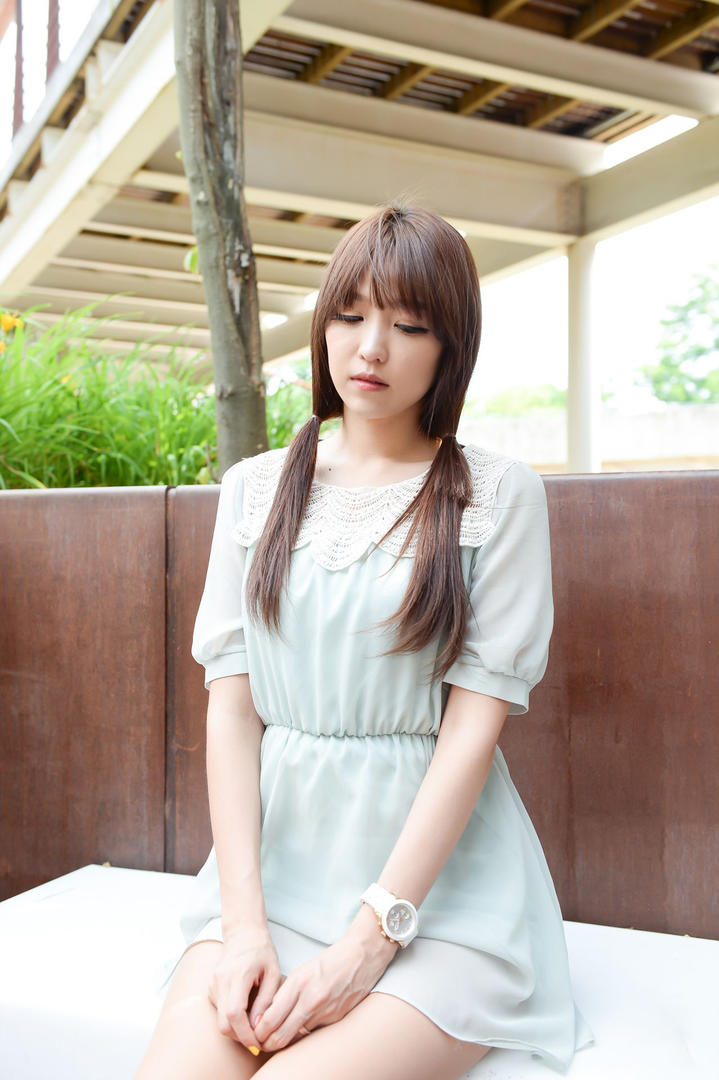 高清韩国清纯美女李恩慧摄影图片