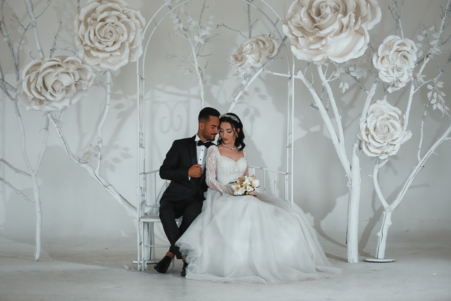 欧美浪漫内景婚纱照写真图片