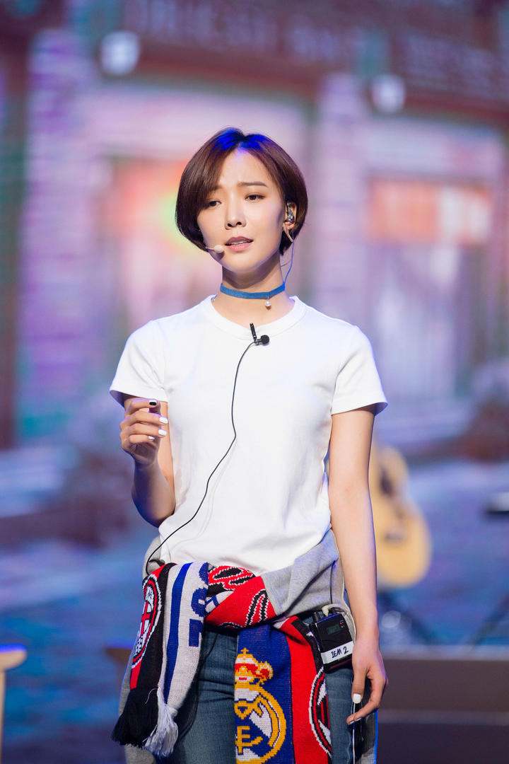 中国气质女明星王珞丹综艺剧照高清图片