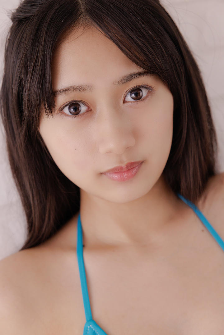 日本大眼睛美女藤井星爱高清特写图片
