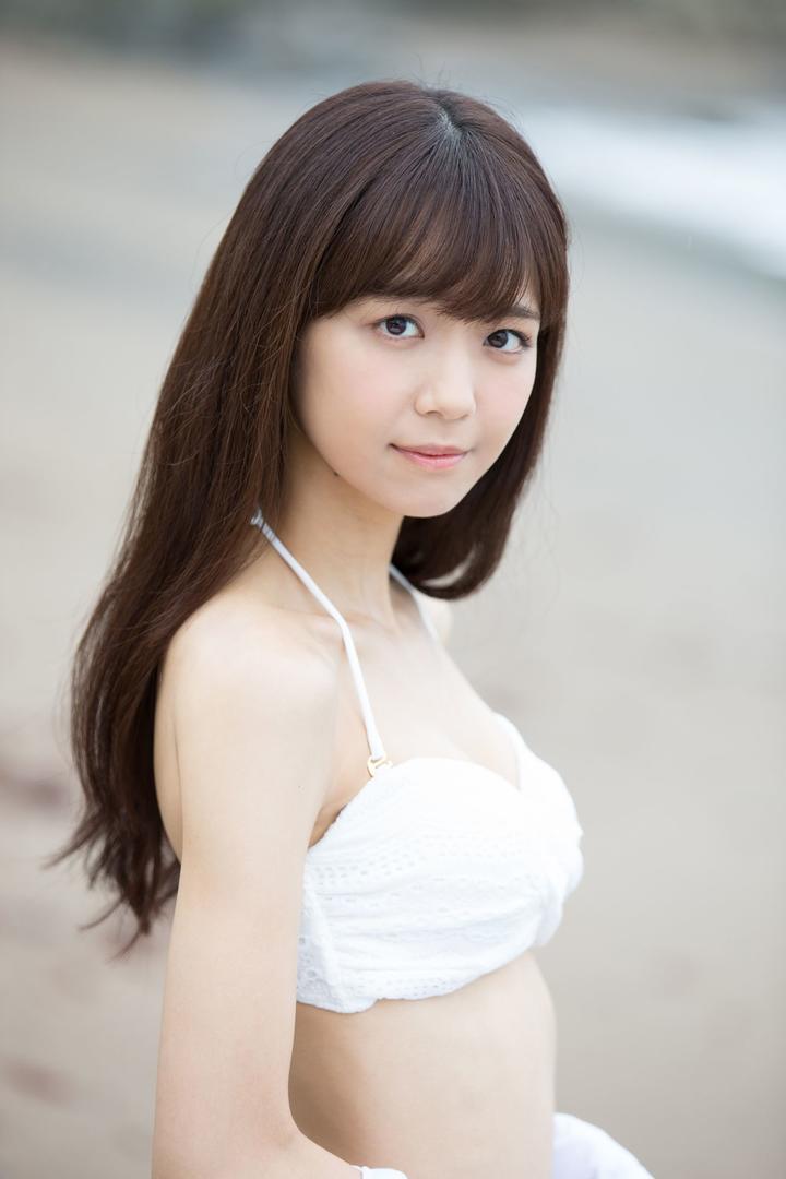 超清日本清纯白嫩美女写真图片