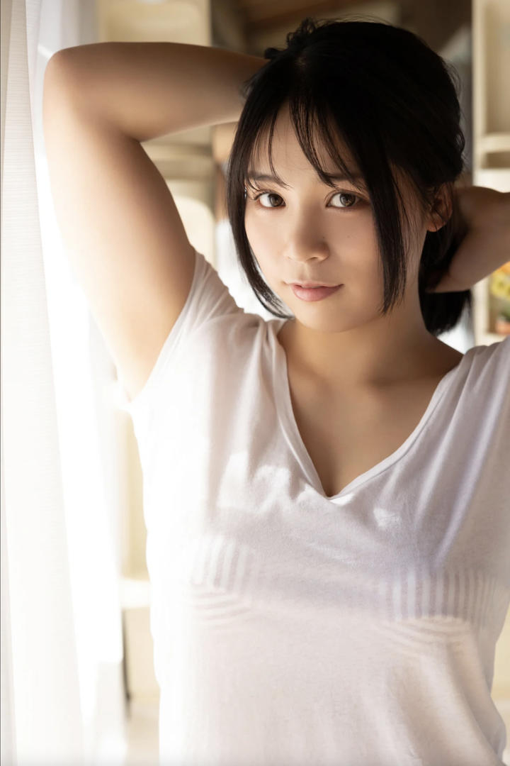 日韩精品伦理片丰满美女生活照无码免费下载