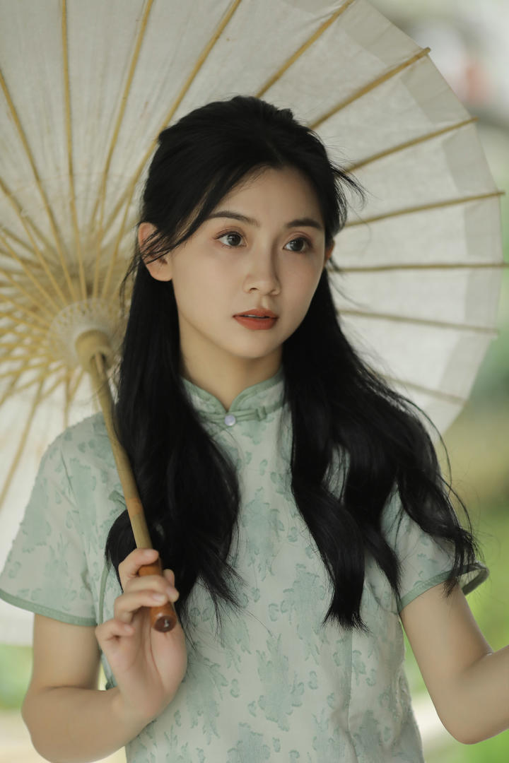 清纯江南旗袍美女艺术写真图片