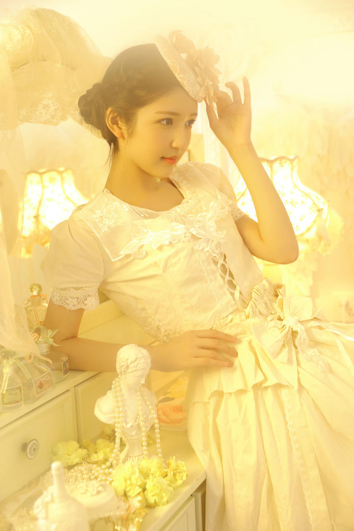 甜美优雅的气质女孩唯美摄影写真壁纸图片