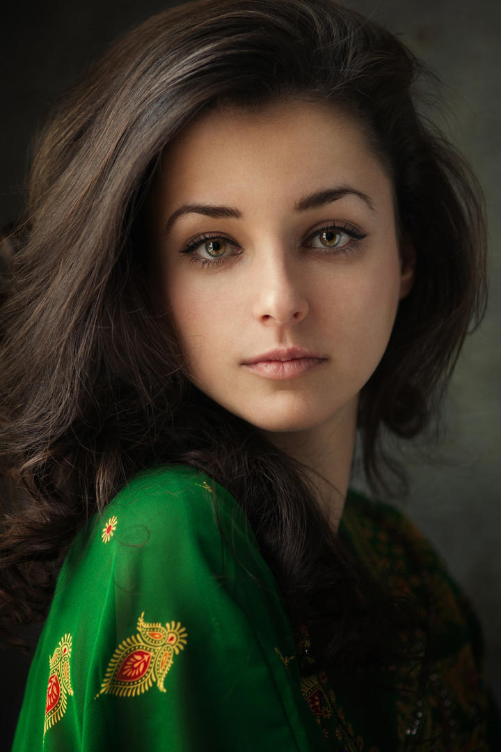 欧美美女女生头像艺术写真图片