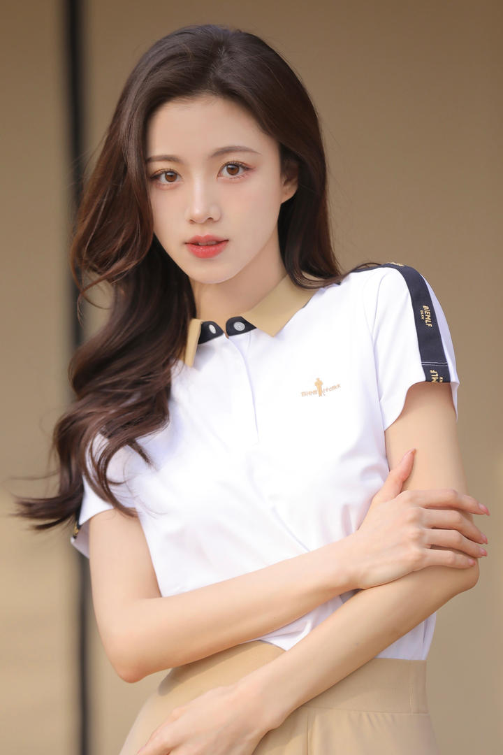 超甜美亚洲清纯校园风格美女头像高清大图下载