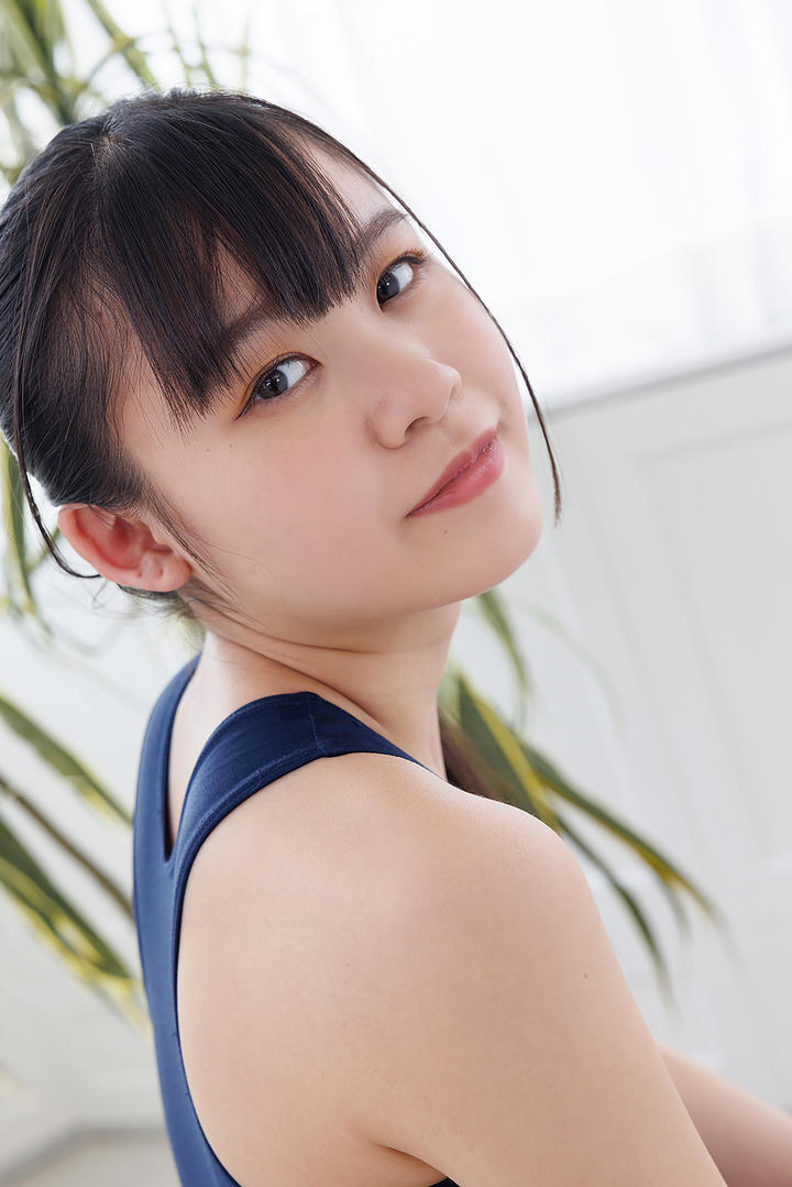 日本年轻美女高清人像摄影合集