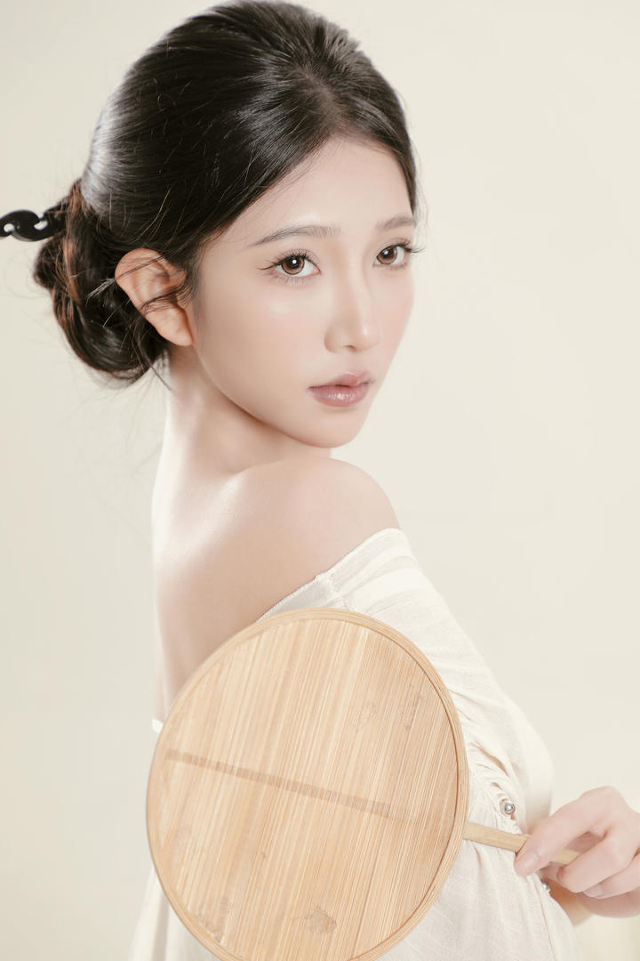 唯美气质女神艺术照