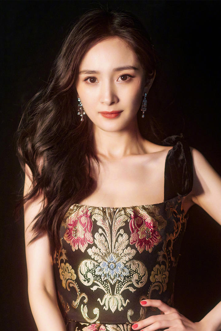 高清极品美女明星杨幂写真